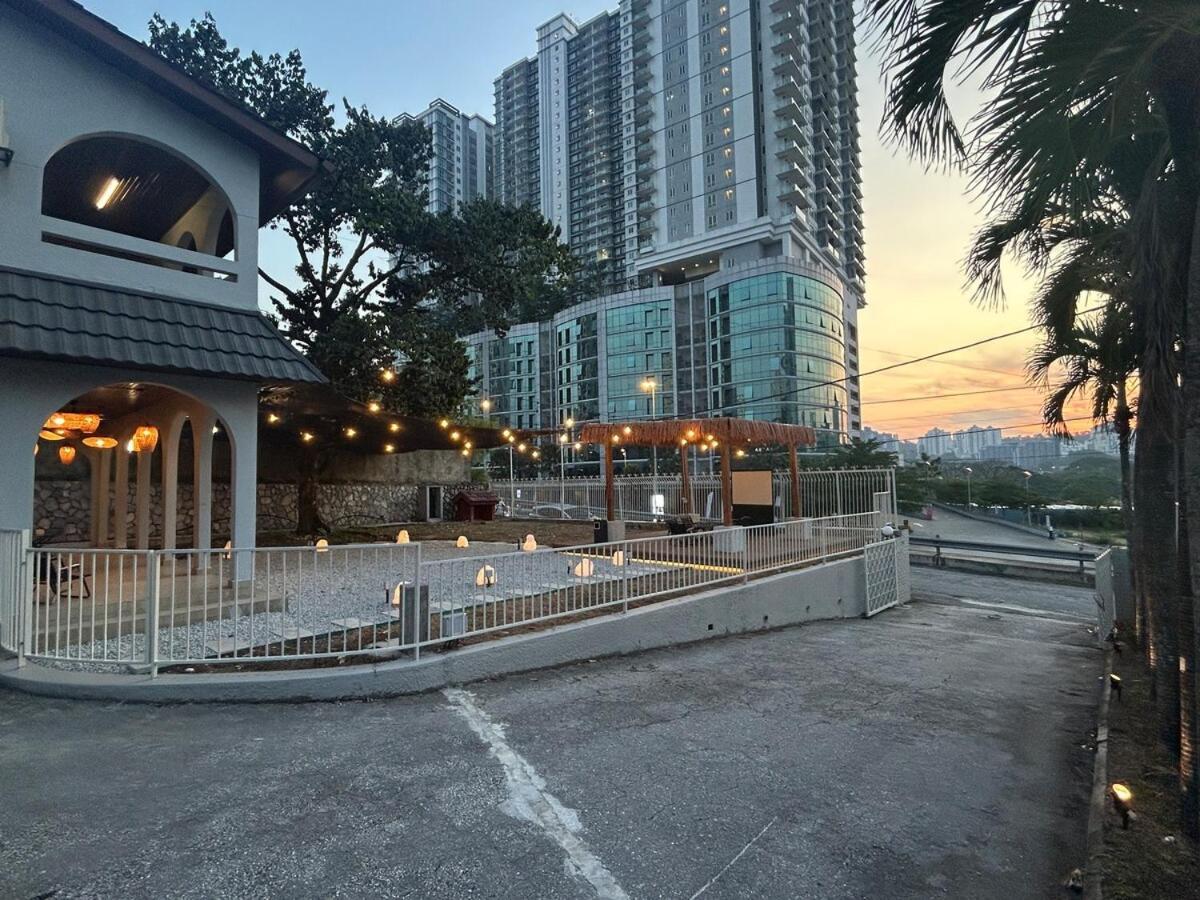 The Little Bali - 6Room - 18Pax - Kuala Lumpur — Photos 1